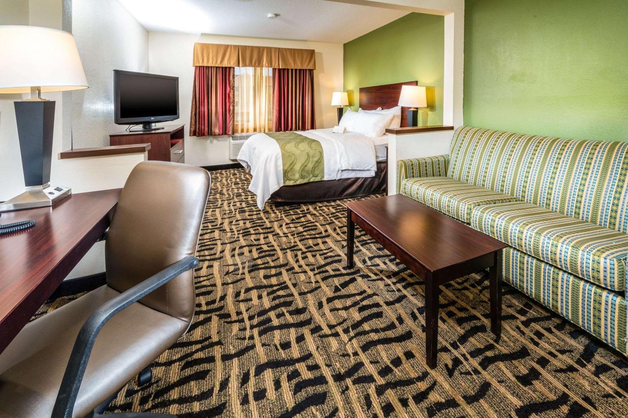 Quality Inn & Suites Danville Kültér fotó