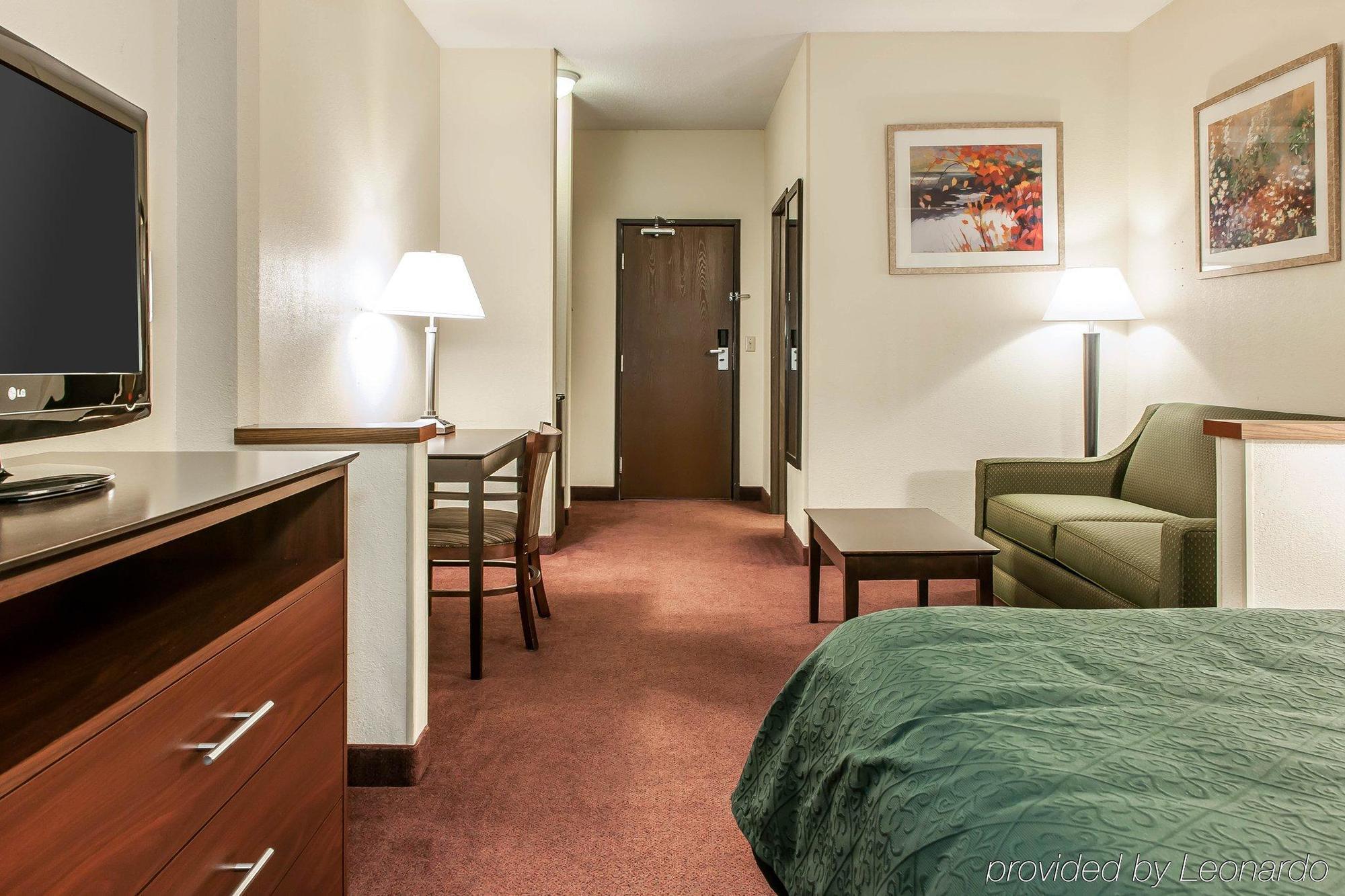 Quality Inn & Suites Danville Kültér fotó