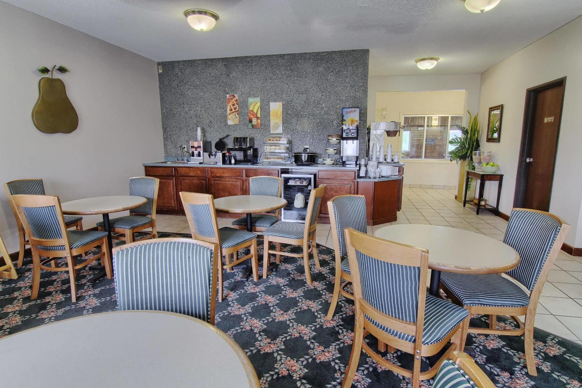 Quality Inn & Suites Danville Kültér fotó