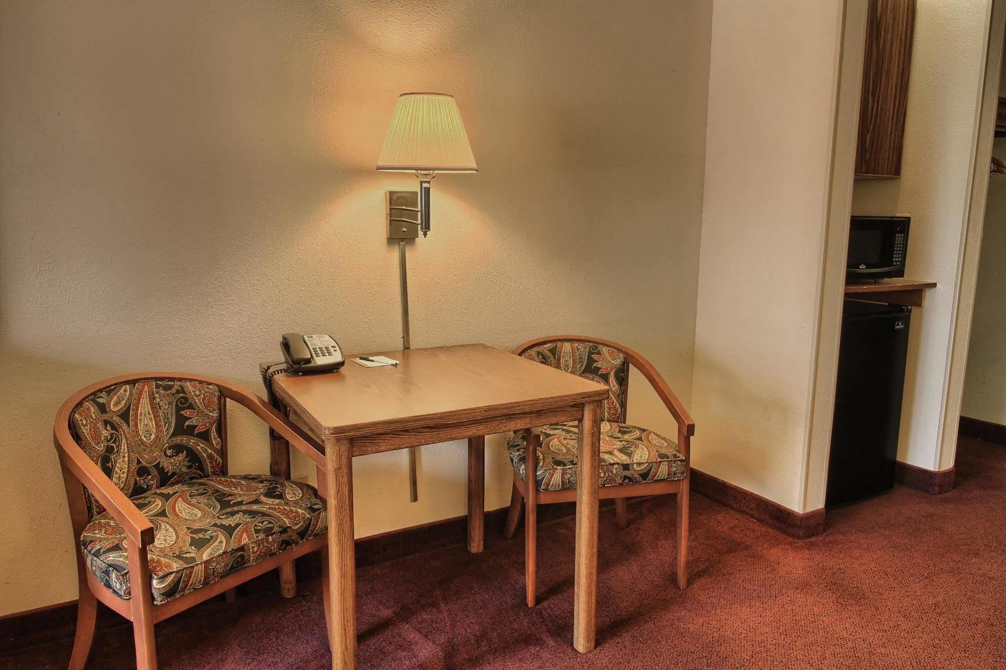 Quality Inn & Suites Danville Kültér fotó