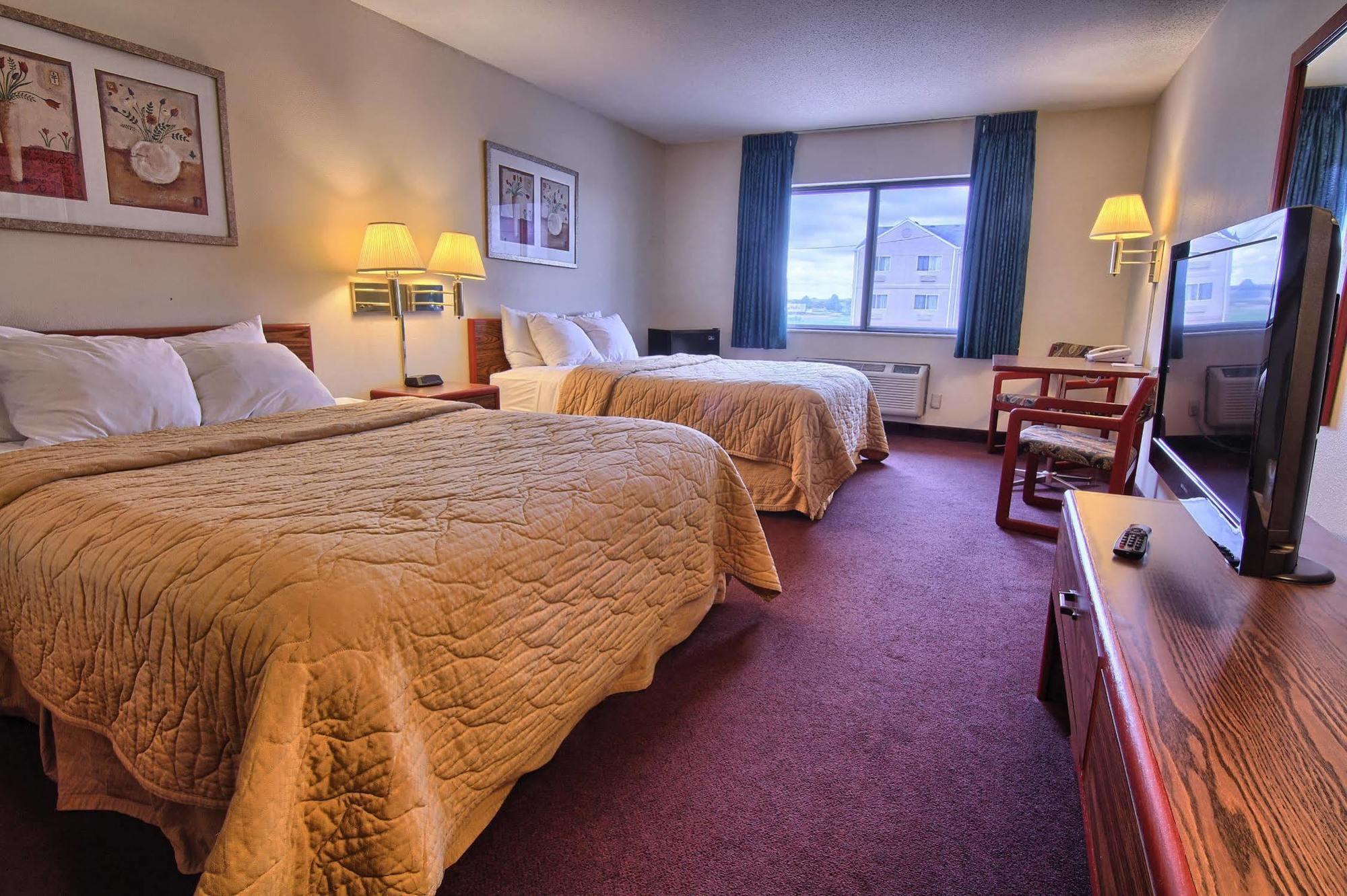 Quality Inn & Suites Danville Kültér fotó