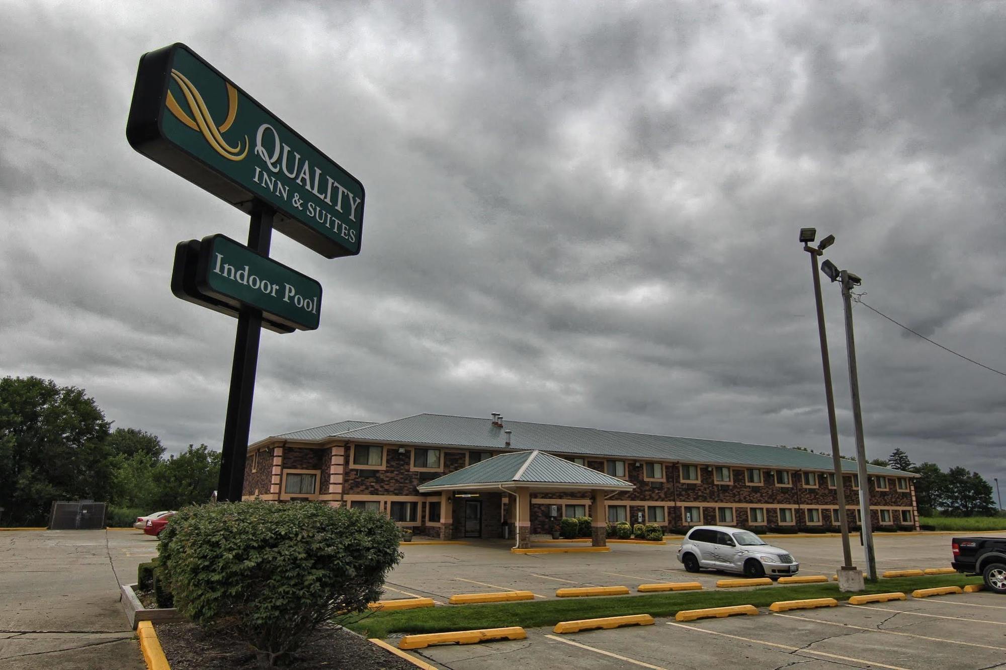 Quality Inn & Suites Danville Kültér fotó
